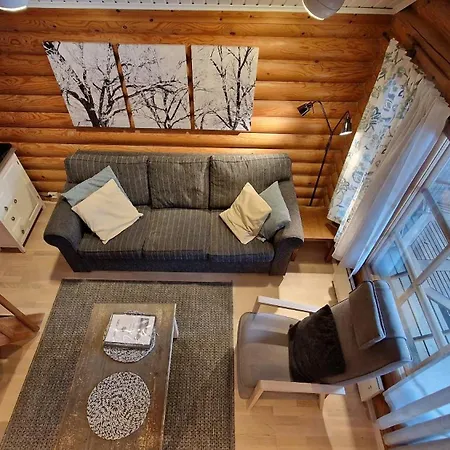 Hippu-tupa Semesterbostad